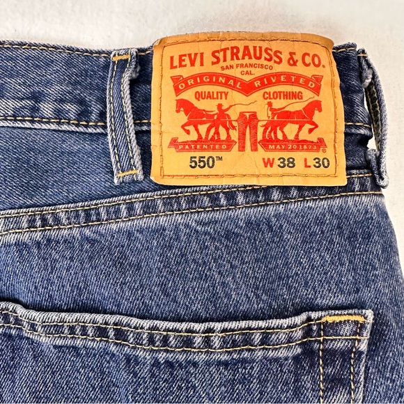 Levi's 550 Men's Jeans Size 38/30 Medium Blue Wash Straight Leg Cotton Classic - Picture 4 of 10